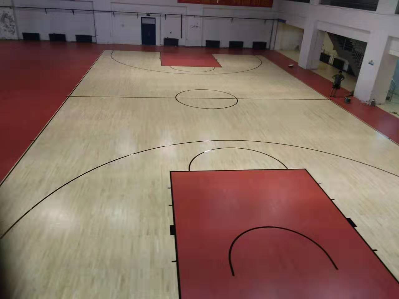 泉州学校橡胶木体育地板批发价 橡胶木运动地板