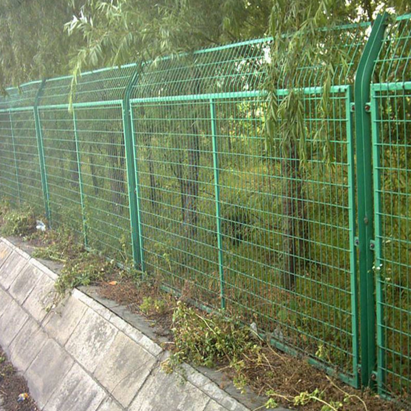 厂家直销 铁路护栏网 铁路隔离栅 防护栅栏铁路 8001/8002型号
