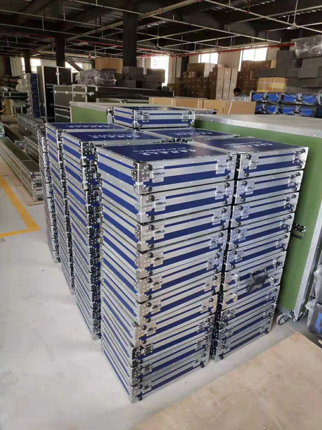 西安厂家生产铝合金周转箱
