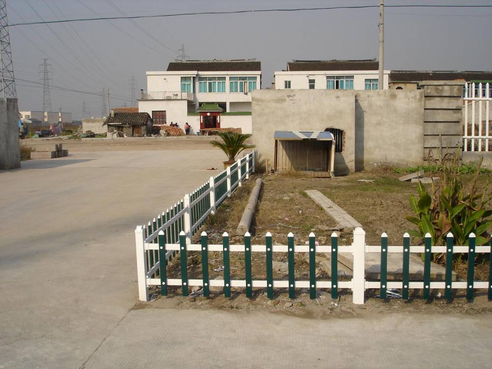 绿色花池铁栏杆 乡道绿化带围栏 **施工围栏