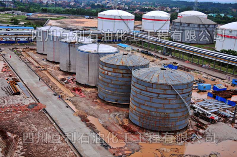 四川供应2000吨立式大型油罐厂家现场制作安装