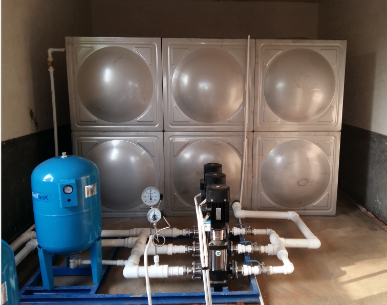 优质水箱式变频恒压供水设备
