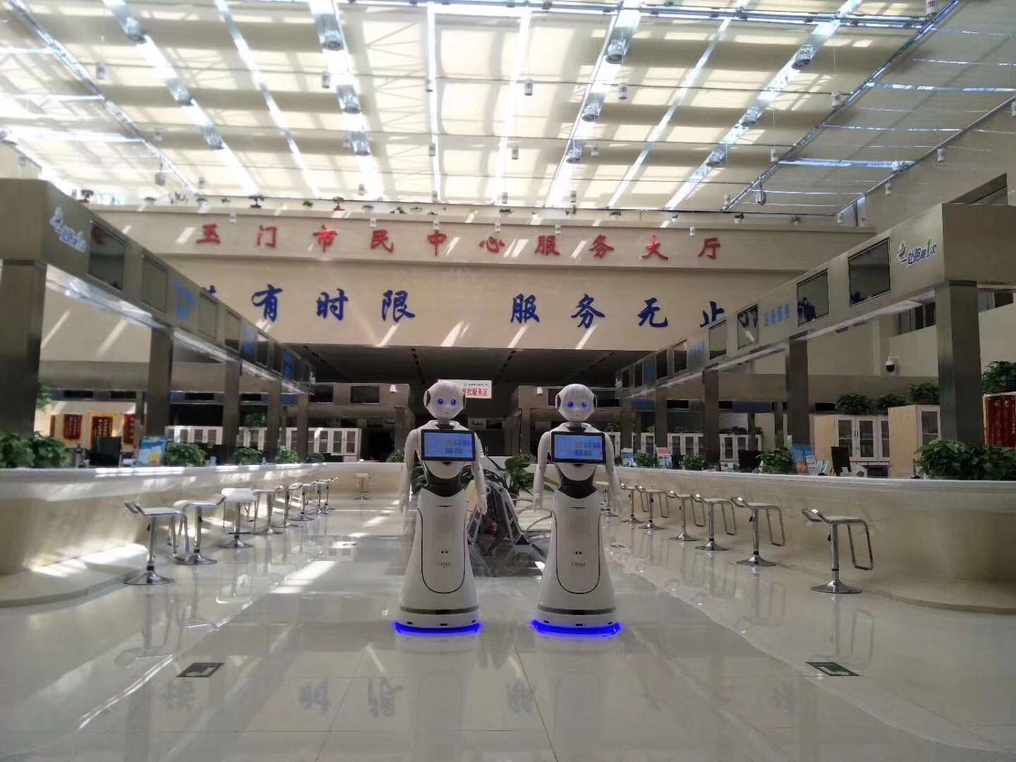 北京销售智能银行服务机器人价格 和谐共赢 昆山新正源机器人智能科技供应