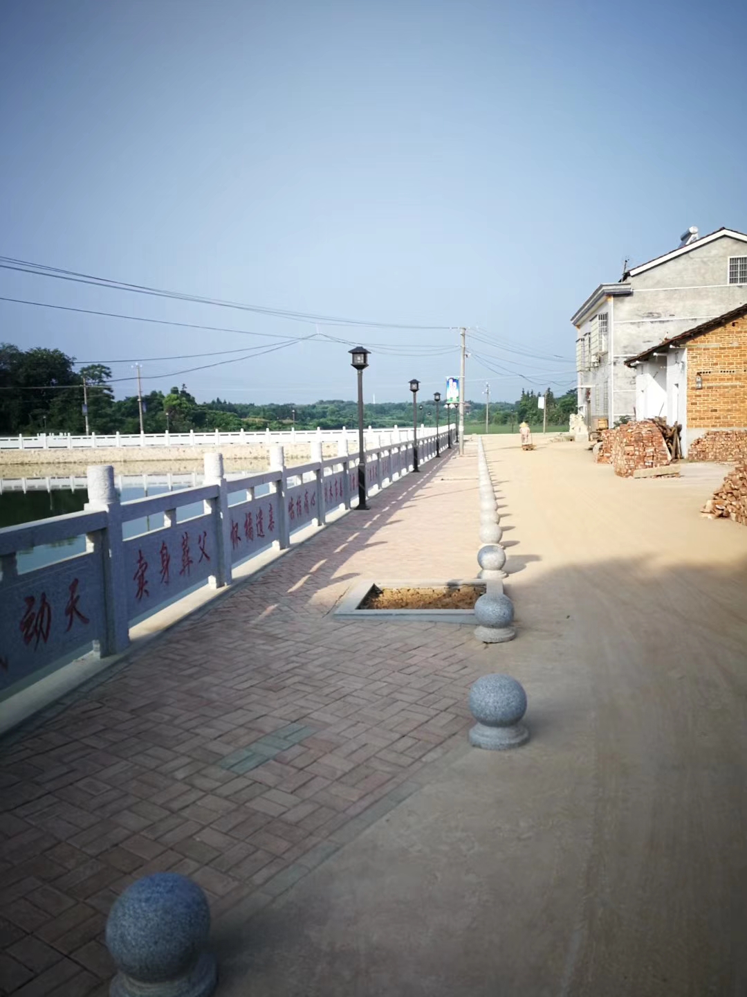 衡阳县石材防护栏杆 芝麻灰花岗岩雕刻石栏板