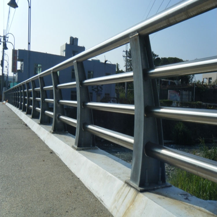 贵州斯达特厂家直销 桥梁护栏网 灯光桥梁护栏 道路护栏 不锈钢复合管护栏