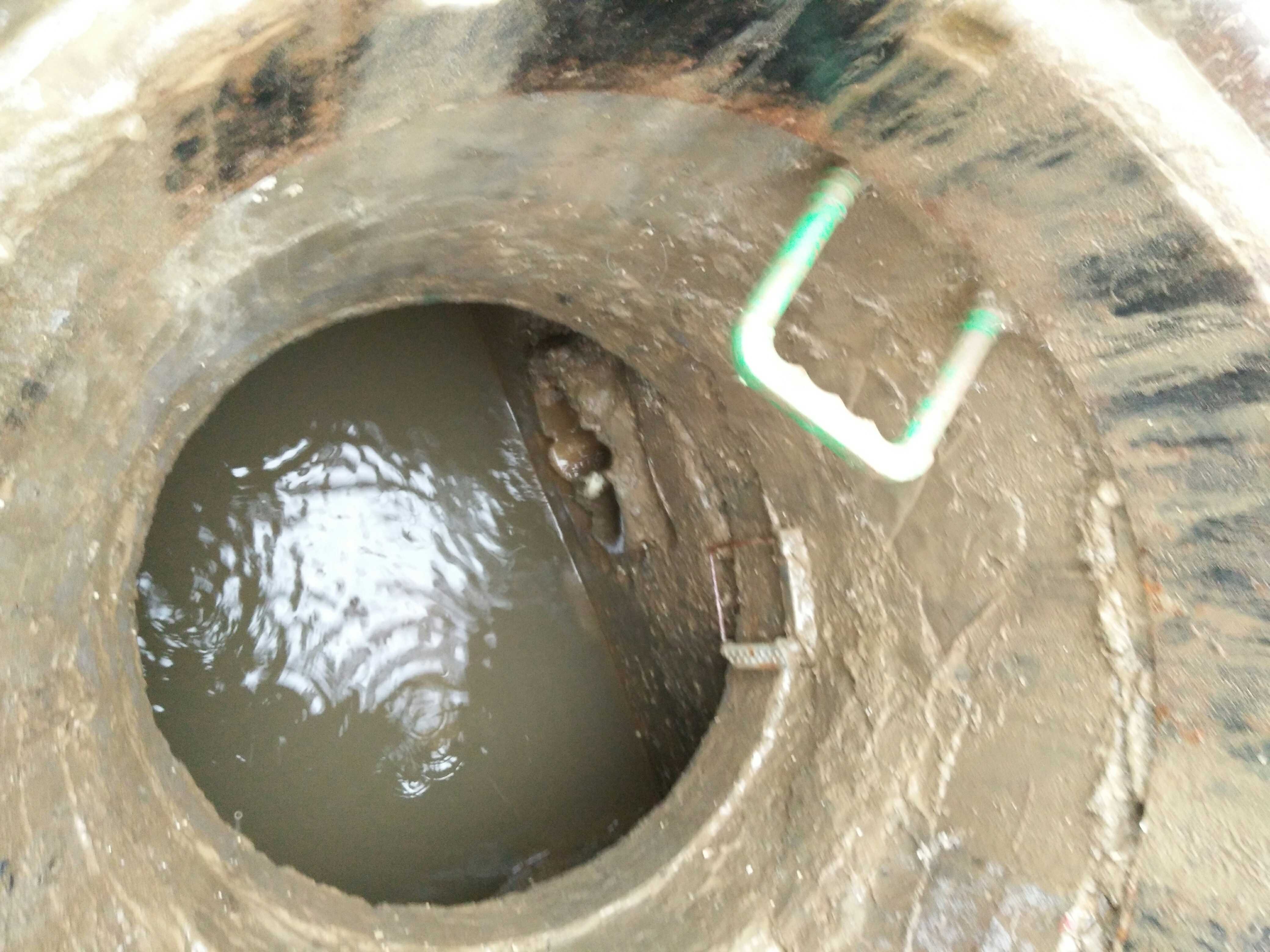 汉南区沉淀池工厂污水固化池清理