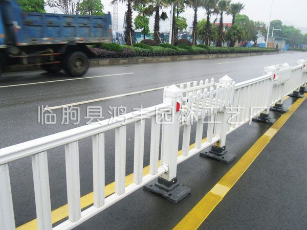 PVC道路护栏生产厂家