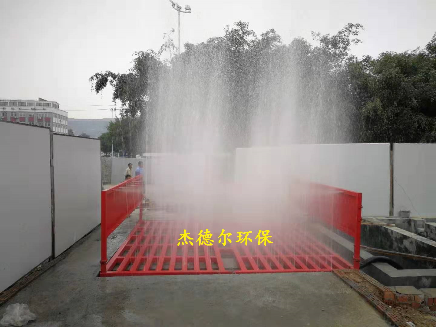 桂林市秀峰工地泥土车洗车机-洗车槽施工图