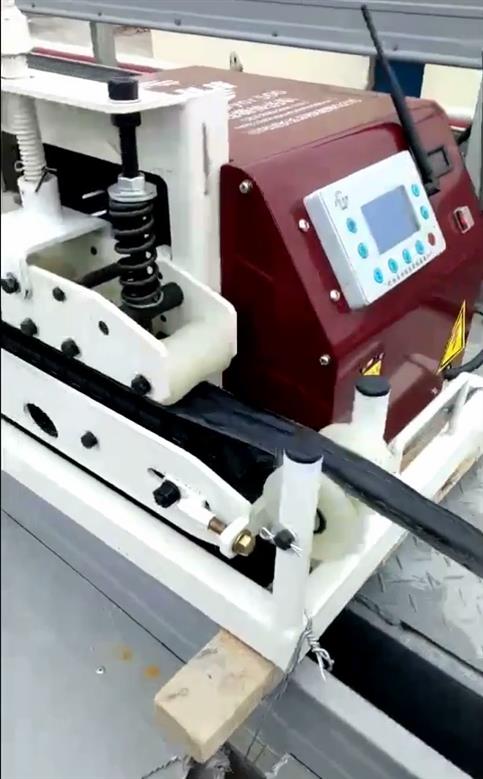 亳州能遥控的桥架电缆输送机电缆敷设机厂家直销