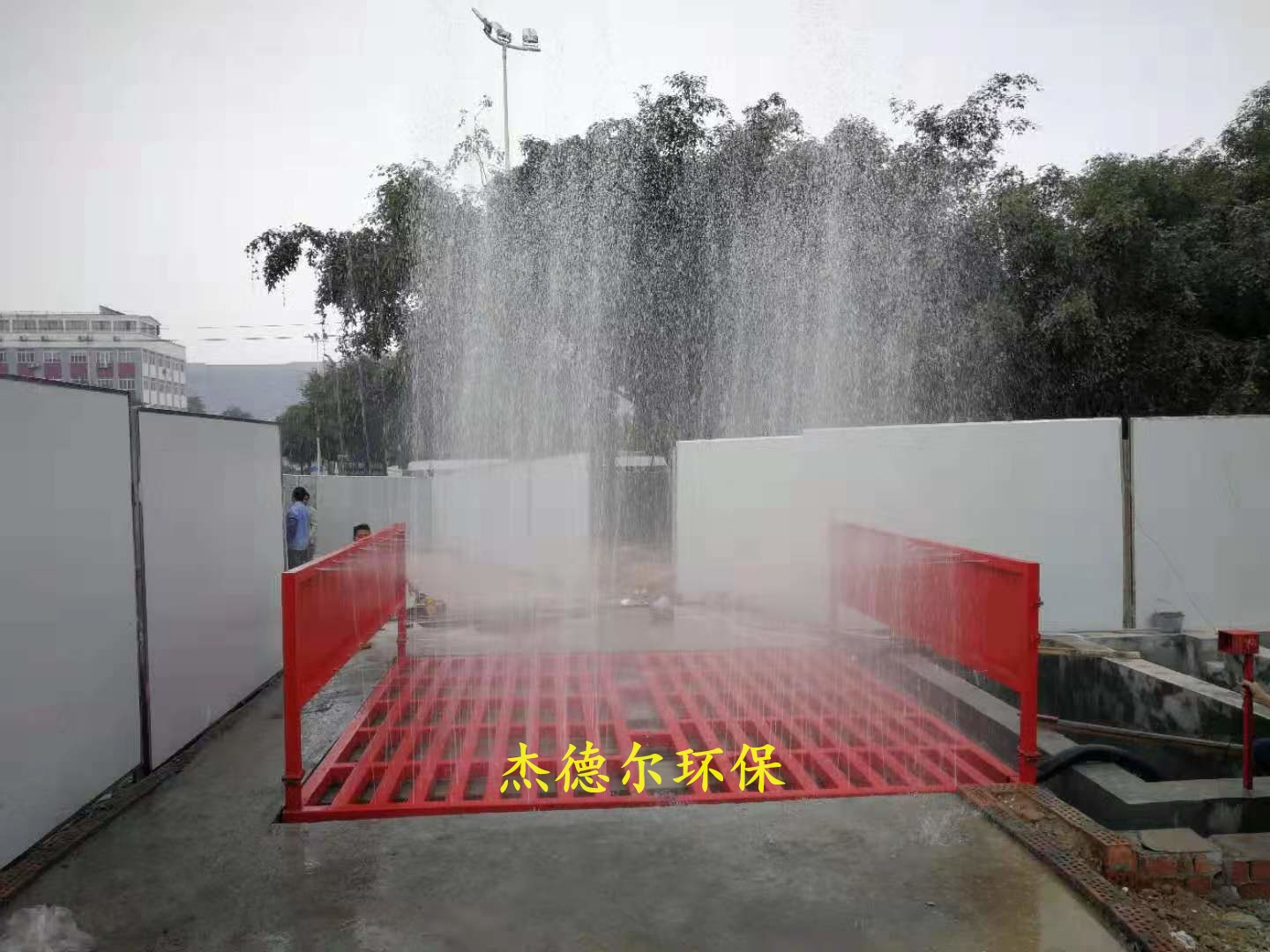 桂林恭城瑶族自治县-工地洗车平台-洗车槽带水箱