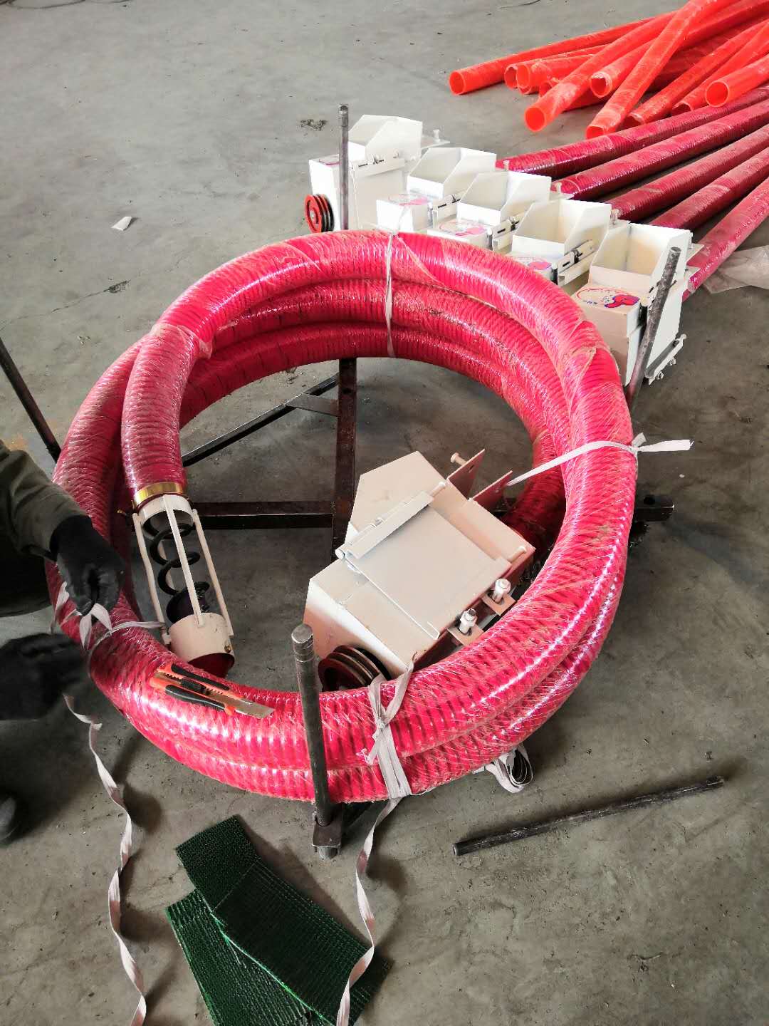 ​玉米蛟龙圆管输送机 小型软蛟龙螺旋输送机 加工定制