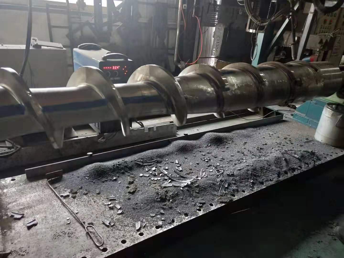 天津雷公堆焊修复绞龙及耐磨药芯焊丝