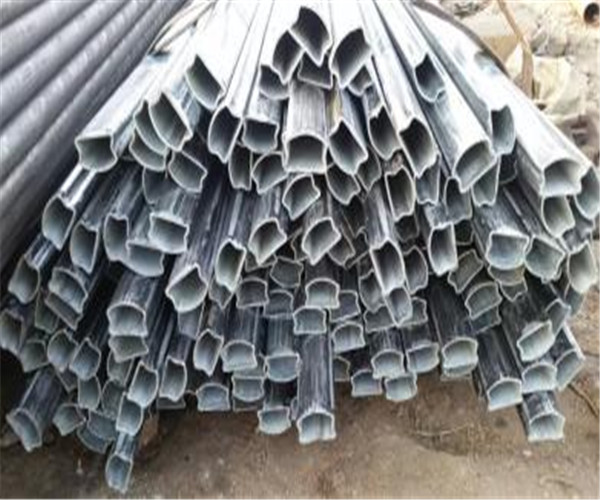 天津60*80锌钢护栏面包管生产商 蘑菇管