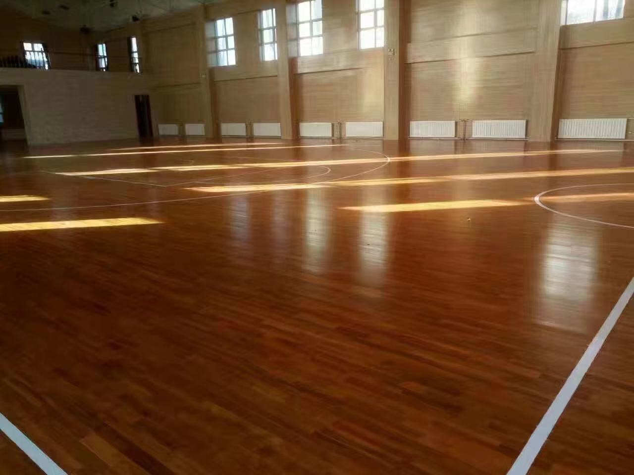 陕西咸阳专业的运动实木地板安装团队，体育枫木地板生产厂家，可以选择胜枫木地板厂
