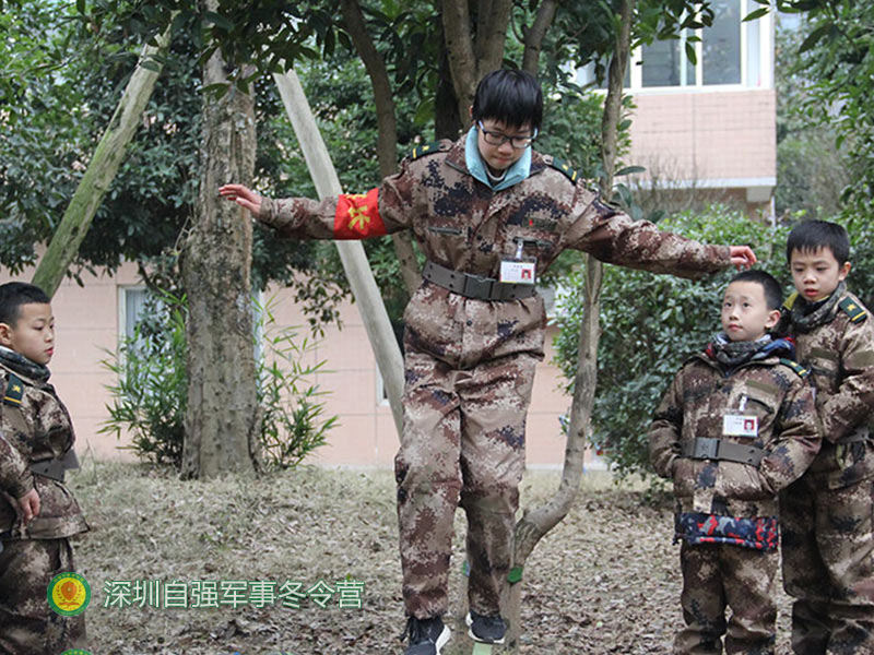 深圳军事冬令营哪家较好在哪 自强教育
