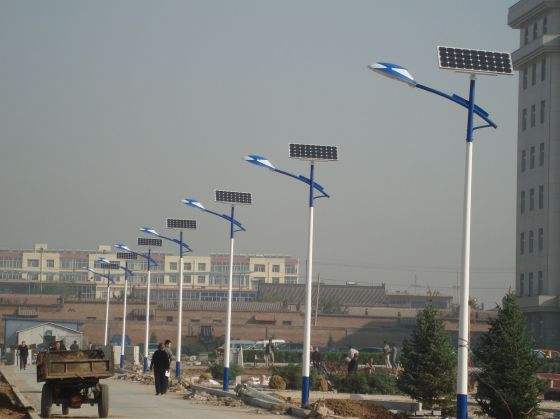 可克达拉市太阳能LED路灯，所有问题交给我们鸿之路