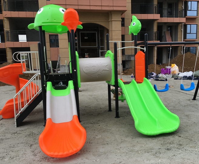 新款滑梯幼儿园户外滑滑梯-儿童游乐场设备南宁厂家定做