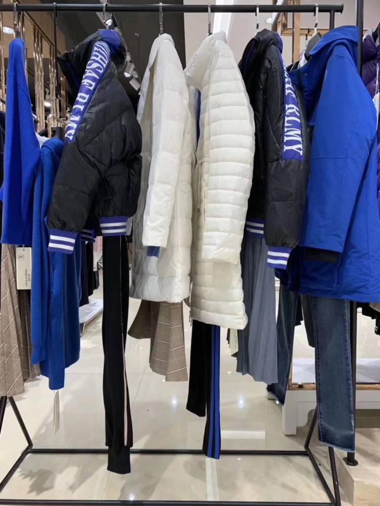 北京宣武区品牌女装店名字到莱依阁选款式