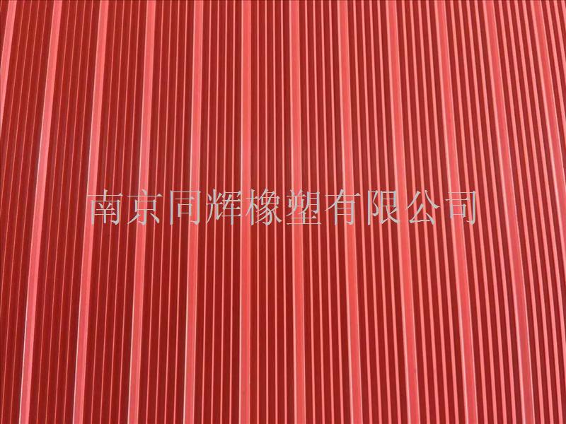 条纹防滑橡胶板厂家 南京同辉橡塑有限公司