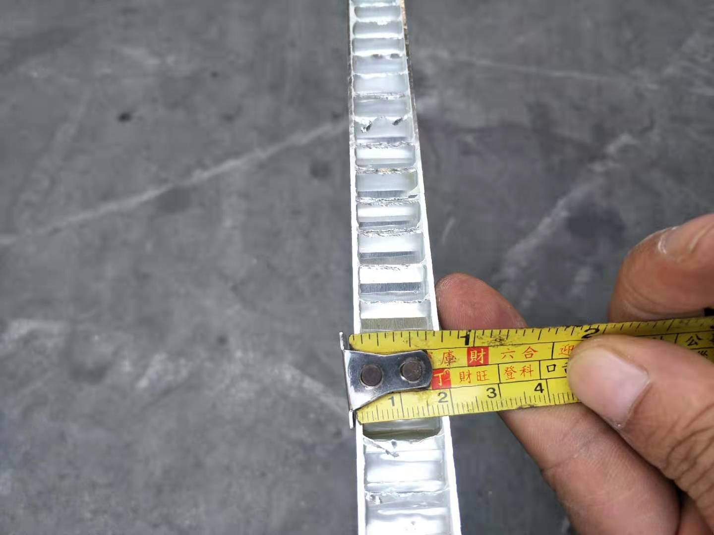 厂家直销铝蜂窝铝板 可定制防火铝蜂窝板