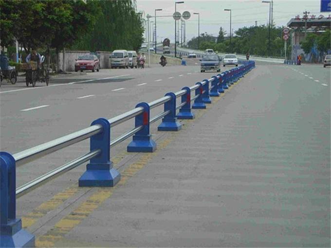 滨州护栏安装规格