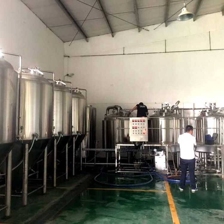 供应小型啤酒厂生产设备 ，原浆啤酒设备厂家