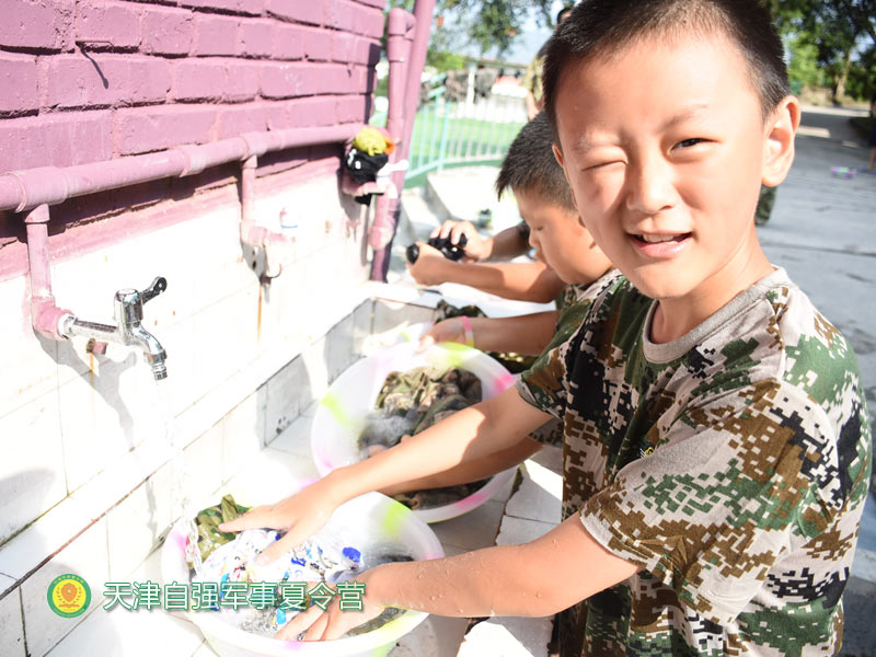 天津和平区小学生夏令营-军旅生活体验夏令营