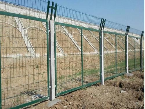 广州铁路护栏网 镀锌钢板网栅栏