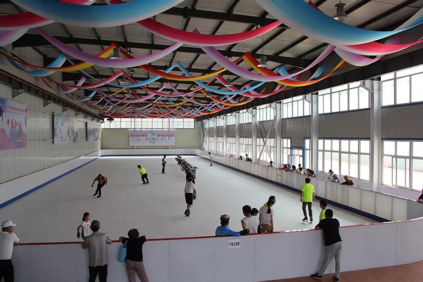 上海冰雪进校园假冰溜冰板价格