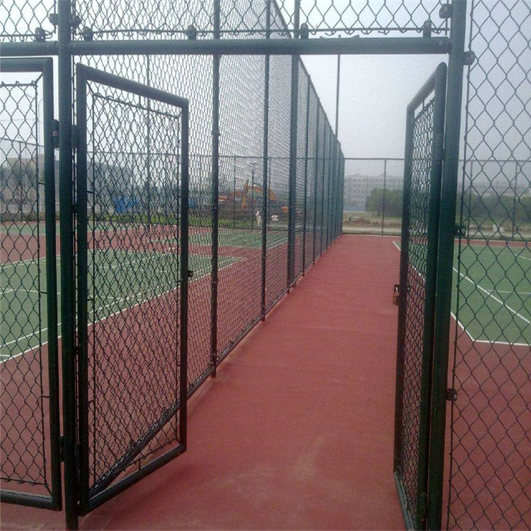 厂家直销球场围网篮球场围网足球场围网体育场围网操场围栏