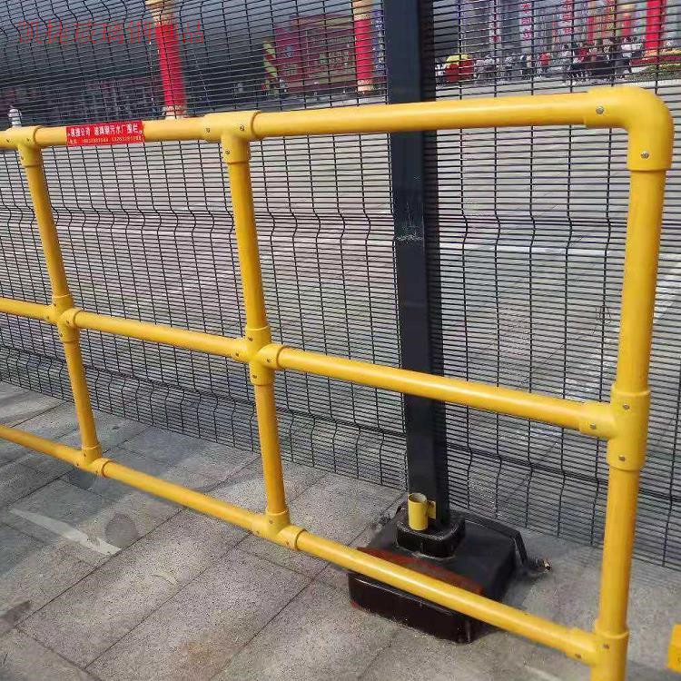 供应玻璃钢国网绿防护栏 箱变外的钢护栏 生产厂家
