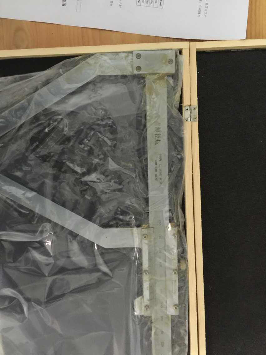 扶正器用三点测径规