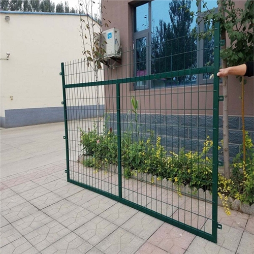高铁钢筋混凝土金属网片防护栅栏铁路护栏网框架护栏网
