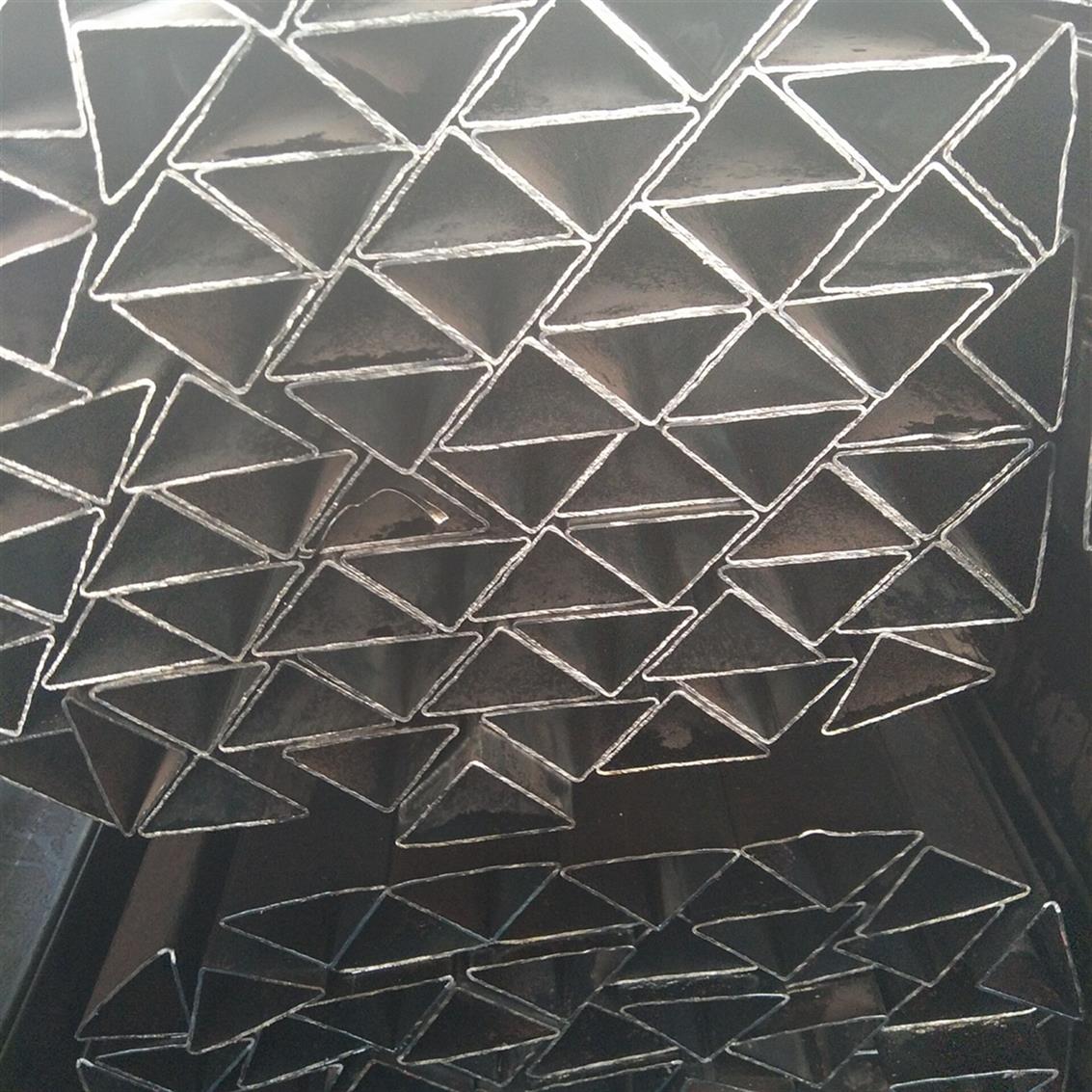 吕梁集装房屋用管