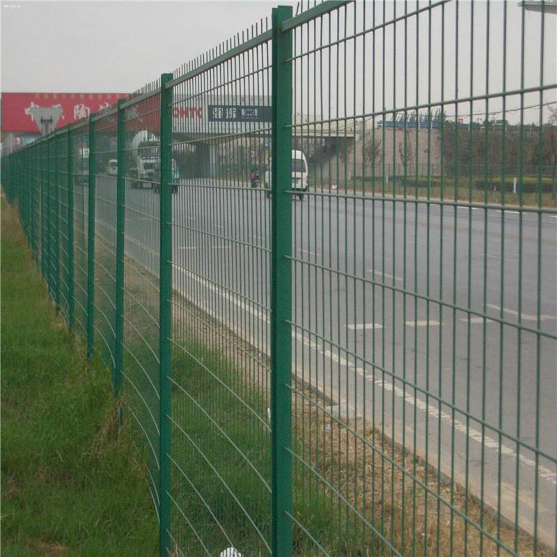 小区围栏网厂家 车间用隔离网 高速公路护栏网