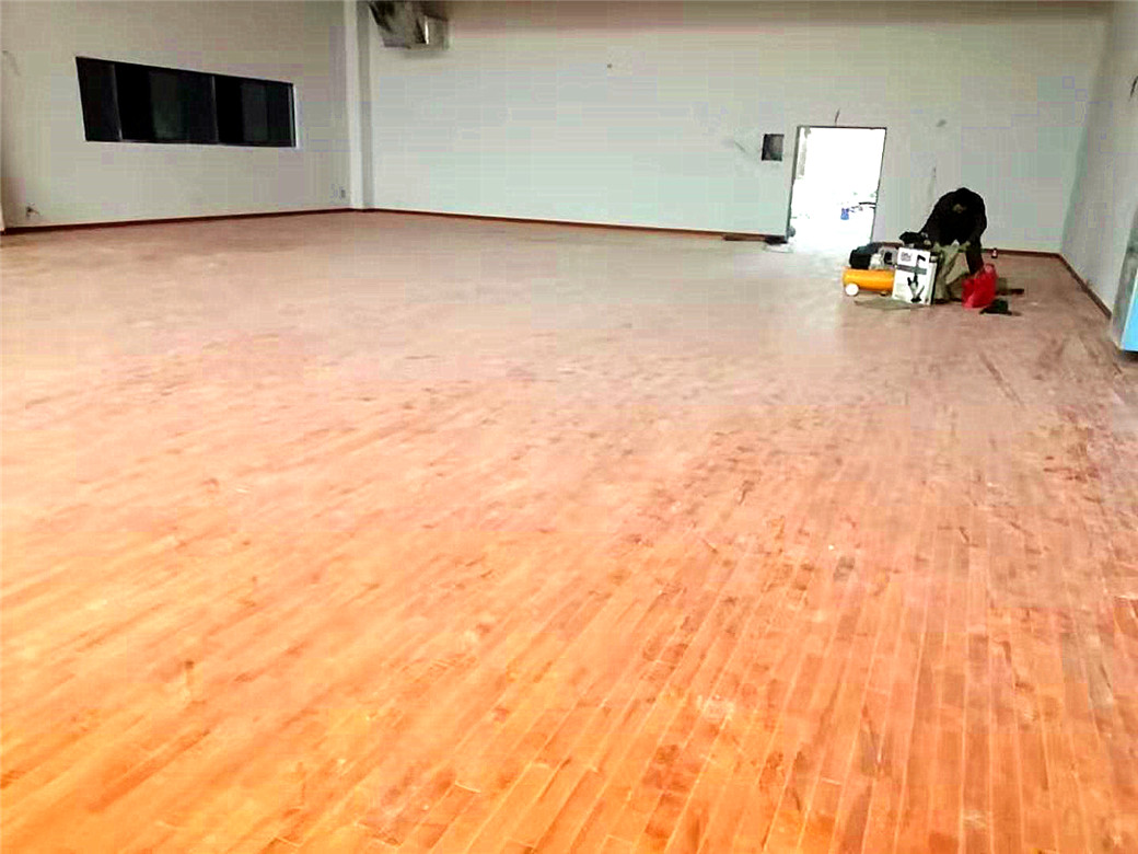 玉林柞木体育木地板