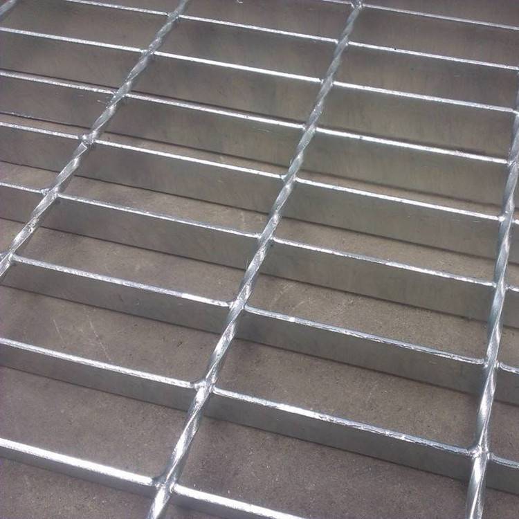 不锈钢平台钢格板 楼梯踏步板现货 可定制各种型号钢格板
