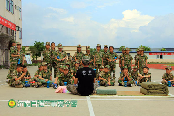 九江夏令营 青少年暑期军训夏令营哪家好 自强培训