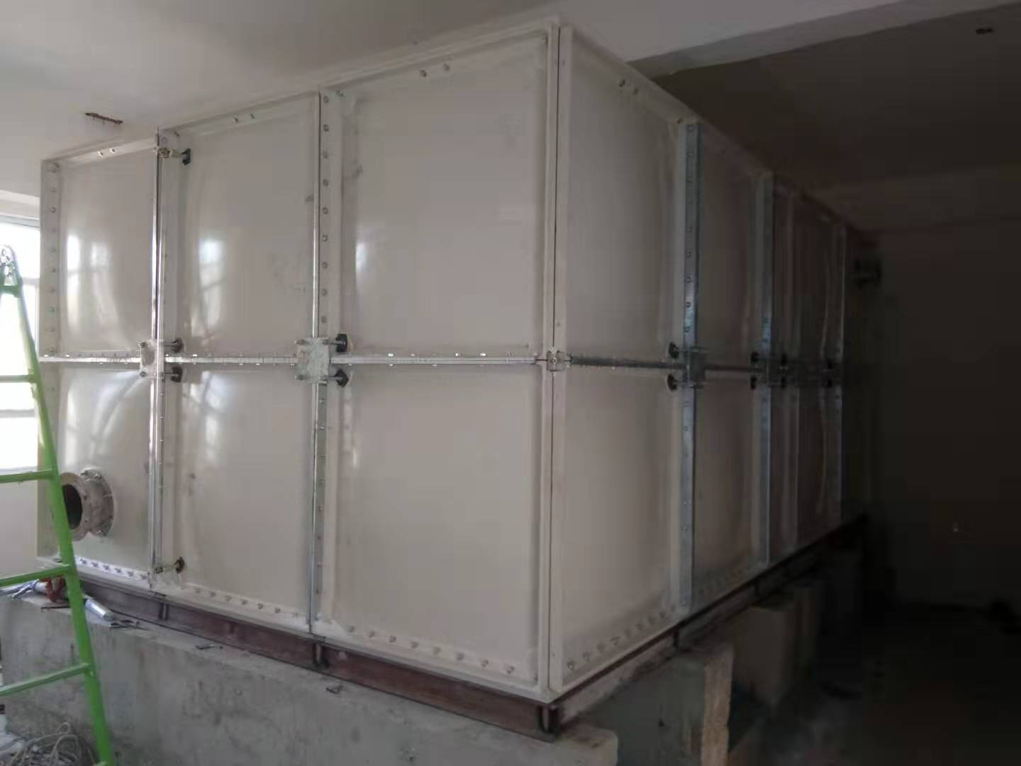 新疆玻璃钢水箱维修昌吉玻璃钢消箱价格昌吉BDF地埋式水箱厂家