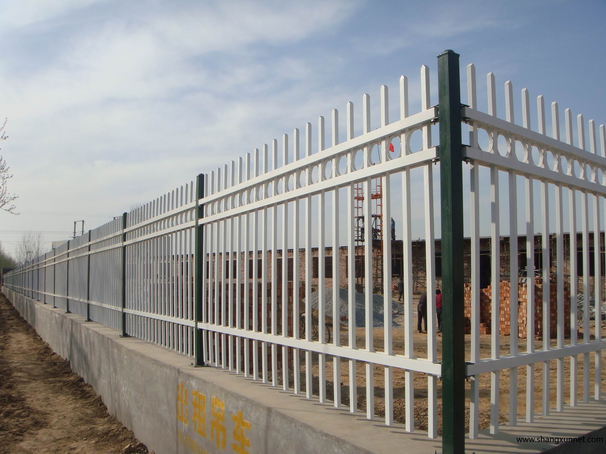 鄂州锌钢护栏厂家-提供鄂州锌钢护栏加工定制服务-隆佳护栏