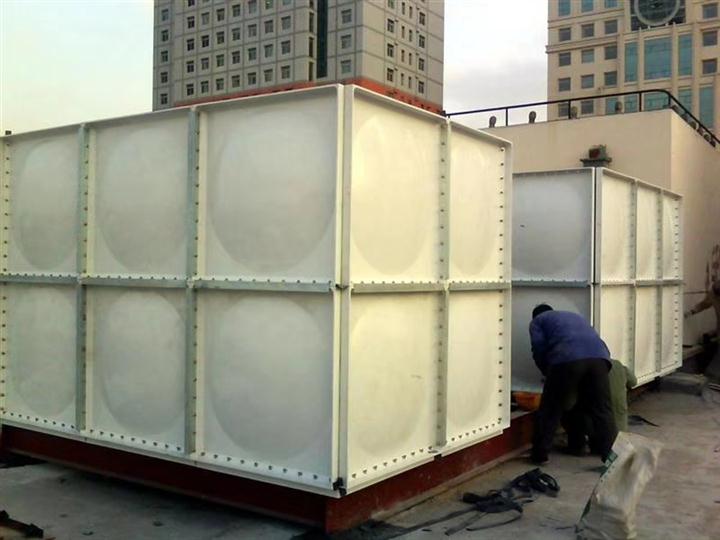 沧州生活用水玻璃钢水箱规格 可按需定制