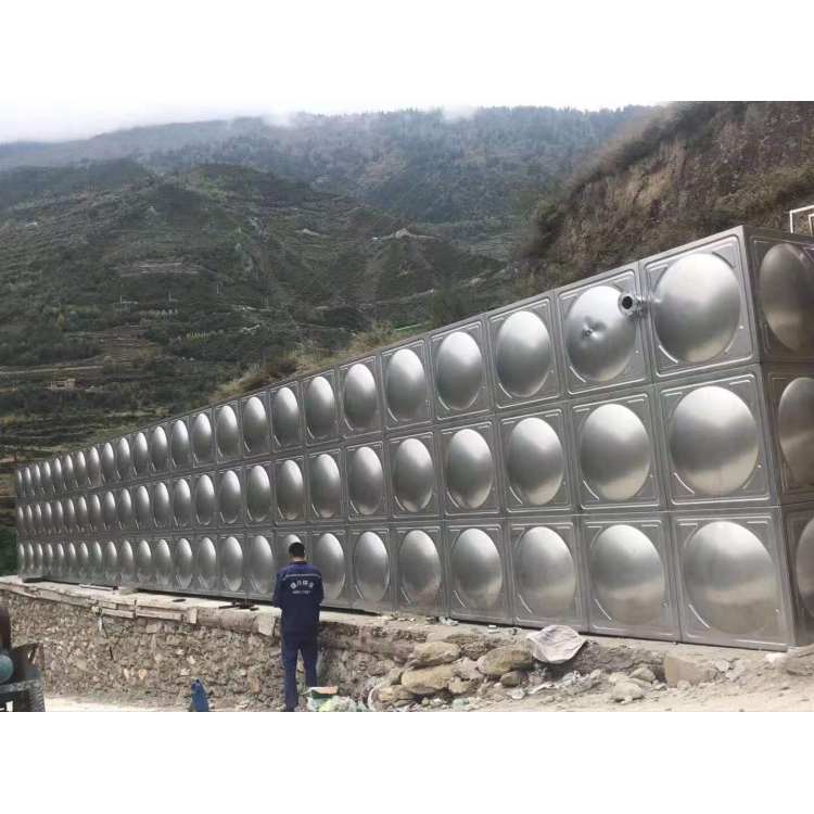唐山玻璃钢smc水箱厂家厂家 做一个两百升的不锈钢水箱需要多少钱