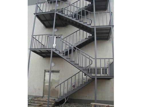 长沙钢结构楼梯 长沙钢结构消防楼梯当选云翔钢构