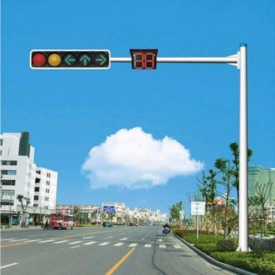 新疆交通红绿灯八角杆件厂家 专业生产道路信号灯八棱杆子