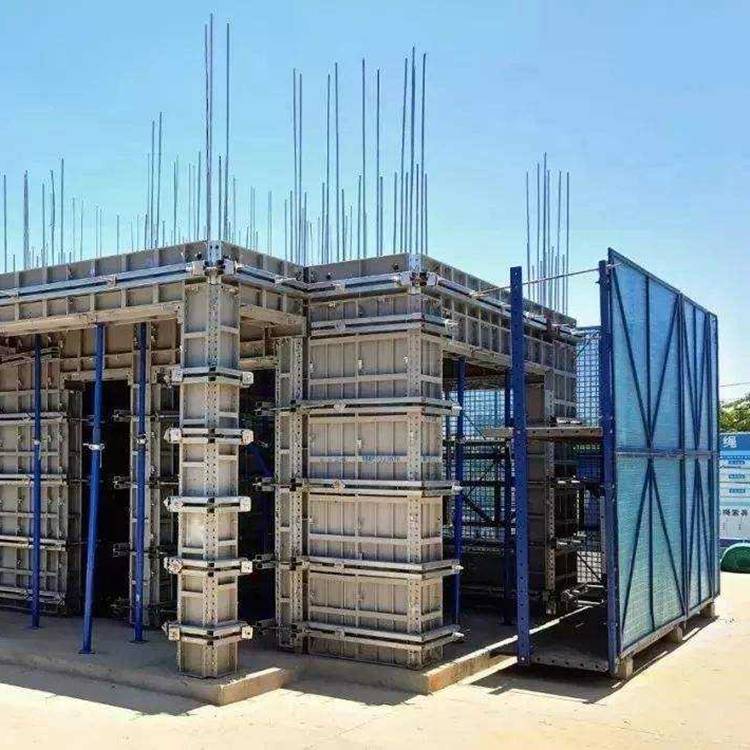 黑龙江直销施工爬架网 安全防护网片 电动式钢板网