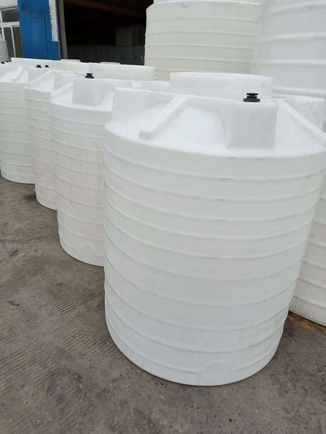 500升塑料桶|重庆0.5吨塑胶水塔|哪里有家用蓄水桶卖