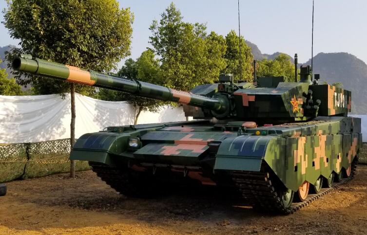 2020年国庆活动主题军事展出租展览大型军事坦克武直十