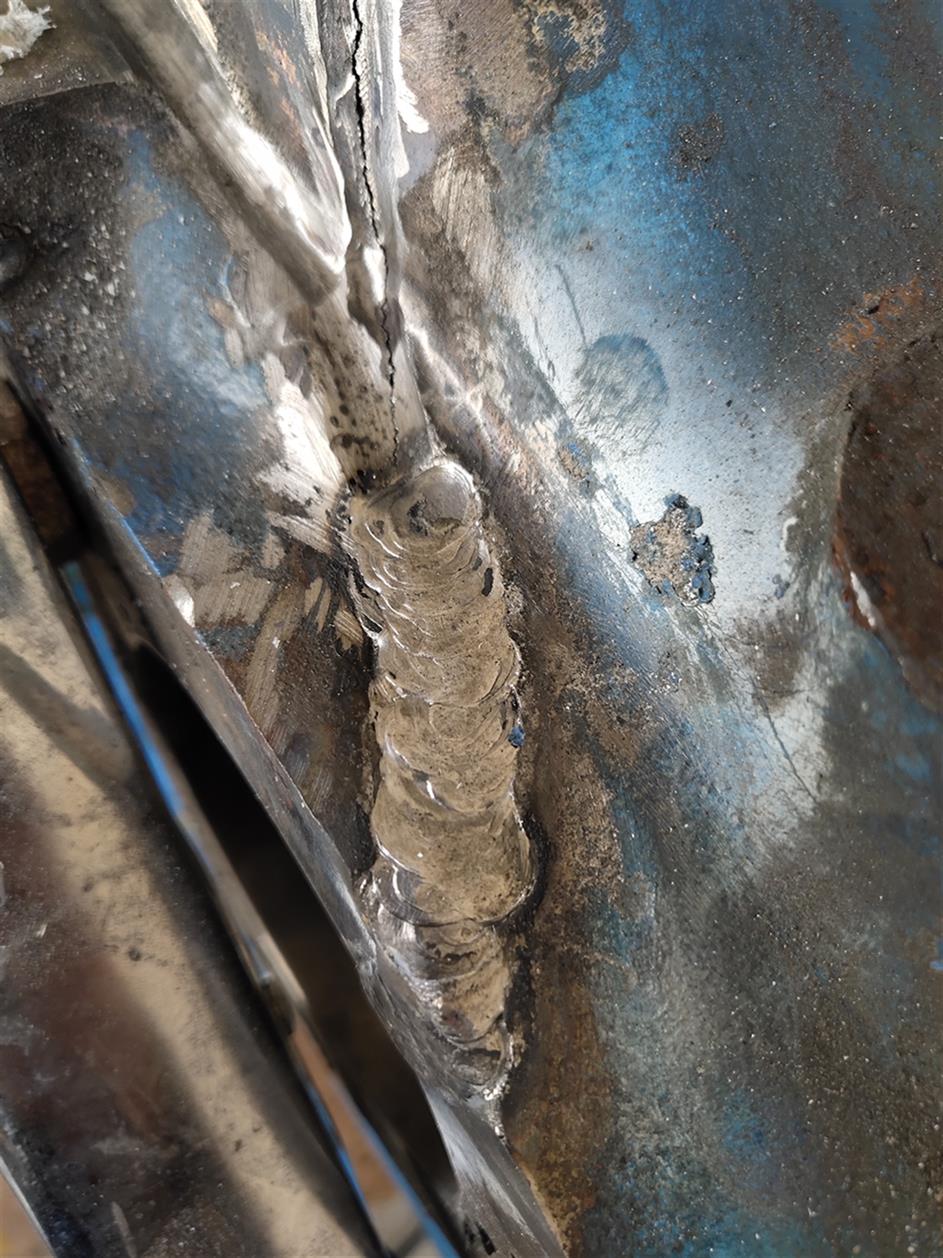 缸体裂纹 液压油缸焊接铸铁焊接规格 威欧丁（天津）焊接技术有限公司