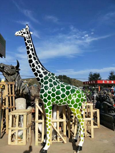 长颈鹿厂家-玻璃钢长颈鹿雕塑-长颈鹿雕塑公司