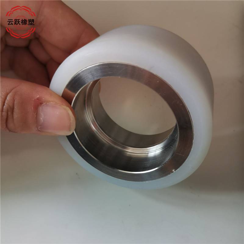 专业生产铁芯白色圆形聚氨酯胶轮 金属包胶件 聚氨酯橡胶制品 云跃